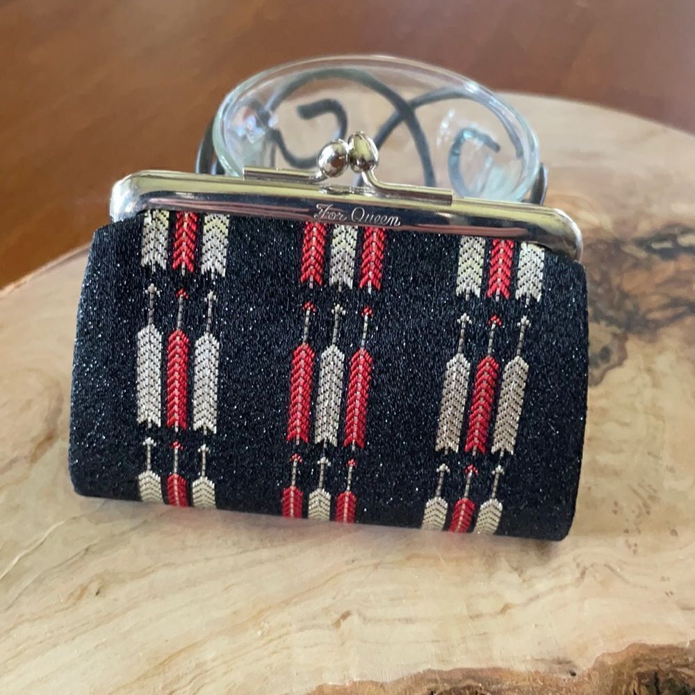 Rare For Queen Japan Airlines Kiss Lock Coin Purse